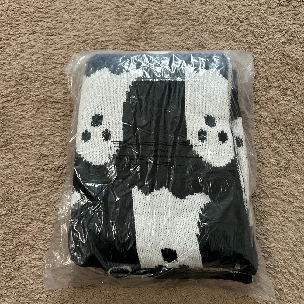 Storehouse Chenille Ghost Throw Blanket 50x60 Black White Halloween Tik Tok